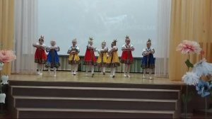 выступление в школе, Танец царевен