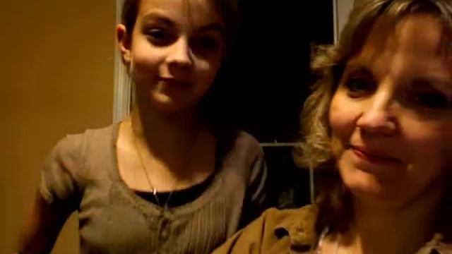 Mimee talks to Wyatt, Naomi raps... what?? is that a boogey?? смотреть онлайн