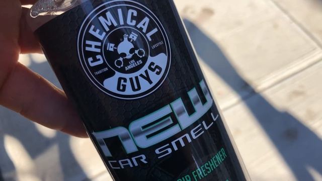 Chemical Guys AIR_101_16 New Car Smell Premium Air Freshener and Odor Eliminator (16 Oz) смотреть онлайн