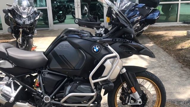 2023 BMW R 1250 GS Adventure Triple Black BMW6H16307/Walk Around смотреть онлайн
