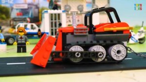 Полицейская машина Трактор Автовоз рабочие машины для мальчиков Распаковка.