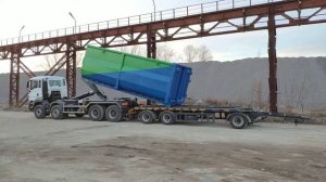 Перегрузка контейнера под мультилифт "Hard Bend" на прицеп