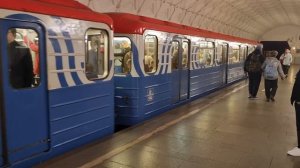 "Номерной-Бренд" на станции Спортивная, Сокольническая линия. 18 сентября 2023г.