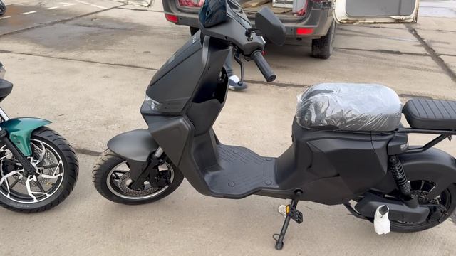 #Электроскутер 1500W‼️ 60V40Ah⚡️ Валит до 45 км/ч, запас до 50 км на полном заряде😍 смотреть онлайн