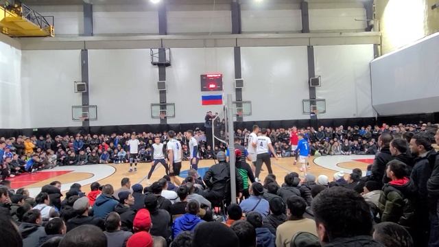 жинди оюн. Кара Кулжа vs Ноокат. финалданда кызык болду, залга эл батпай кетти! Нуму, Жантемир смотреть онлайн