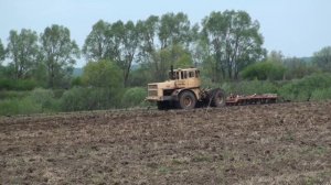 Культивация почвы 2 трактора К 700 КИРОВЕЦ
