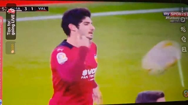 REAL MADRID 3 VALENCIA 1 GOOD DE PENAL DE GUEDDES смотреть онлайн