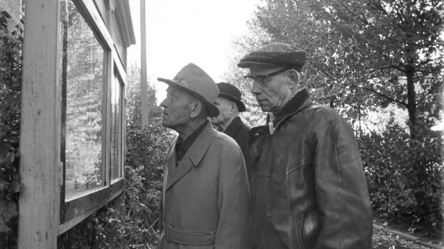 Усиление роли домовых комитетов в управлении государственным жилым фондом, 1972 смотреть онлайн