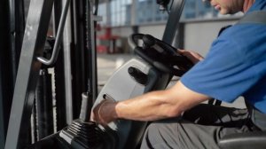 Четырехопорные электропогрузчики  TRF 4 серии г-п от 1.5 до 3.8 тонн