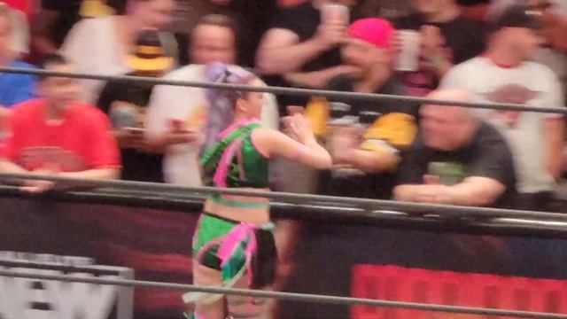 Billie Starkz Forbidden Door Entrance! смотреть онлайн