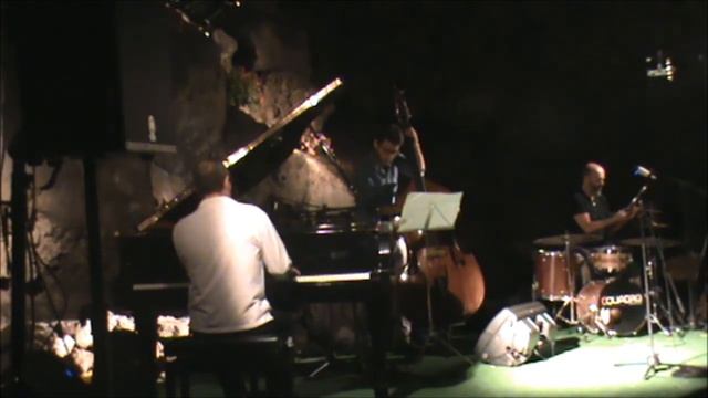 Puntalazzo Jazz Festival 2° Edizione - 26 Agosto 1° parte смотреть онлайн