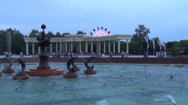 Петропавловск . танцующие поющие фонтаны