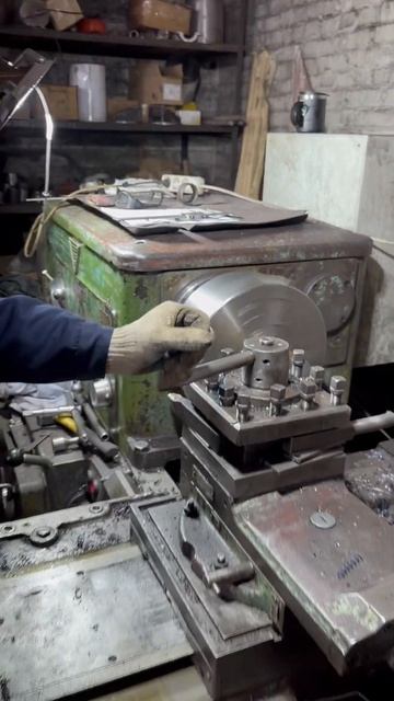 #машиностроение #завод #металлообработка #токарка #токарь #словопацана #оборудование смотреть онлайн