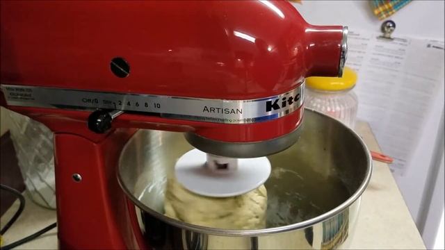 SuttonsDaze Jalapeno Garlic Bread смотреть онлайн