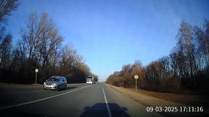 Безумная Орловская девица на встречке