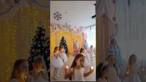 Танец со свечками на Новый Год!
