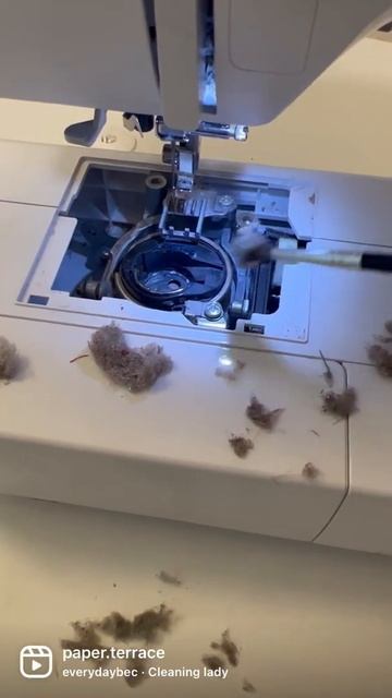 Clean your sewing machines! смотреть онлайн