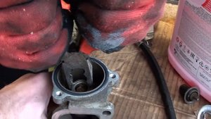 замена термостата ( замена вкладыша термостата) лада калита 2 лада гранта