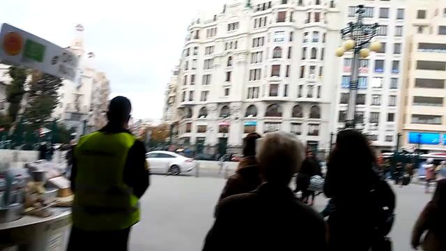 Valencia train station. Renfe смотреть онлайн