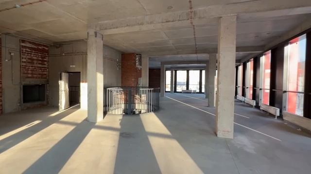 Здание на въезде в новый ЖК смотреть онлайн