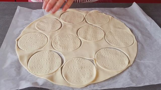 Pasta sfoglia. IDEA APERITIVO facile e deliziosa con melanzane.