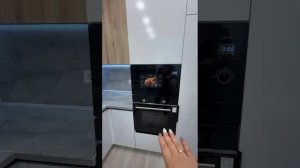 Обзор двухкомнатной студии у ТРЦ Сибирский Молл с ремонтом , мебелью и техникой