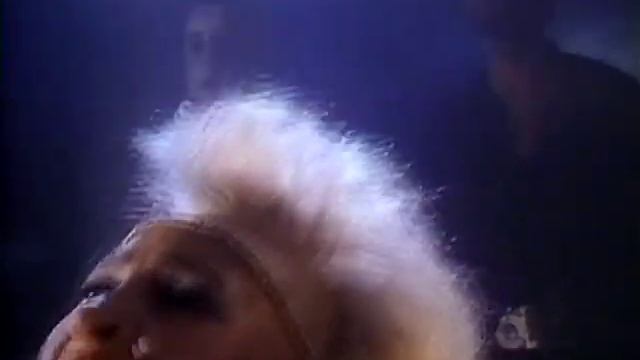 Tina Turner - We Don't Need Another Hero (Thunderdome) смотреть онлайн