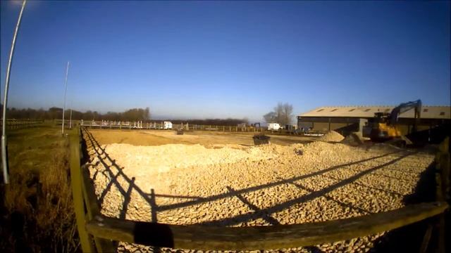 Levelling stone with volvo ec140 rototilt R4 ics and a grading beam смотреть онлайн