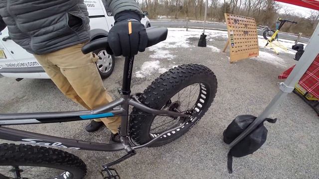 Salsa BLACKBOROW 1 Fatbike in the Snow смотреть онлайн