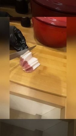 Запеченные картофельные дольки с колбасками