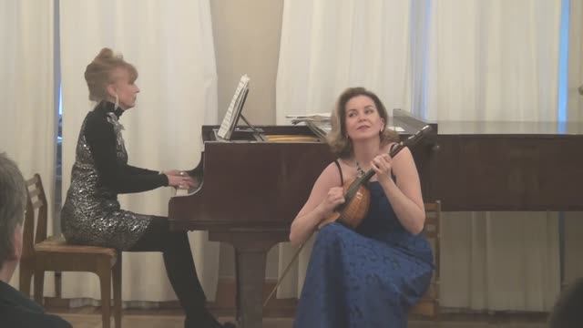 Ю. Чугунов. Вальс и Блюз Домра - Вера Махан Фортепиано - Елена Каретникова