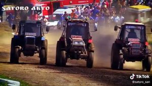 Гонки на тракорах)))