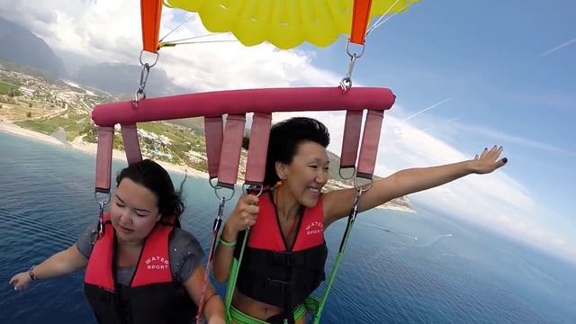 Полетали над Средиземным морем.... 😊 смотреть онлайн