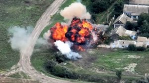 💥 INSANE: Russian tank driver flies into the sky after being hit by Javelin | War In Ukraine