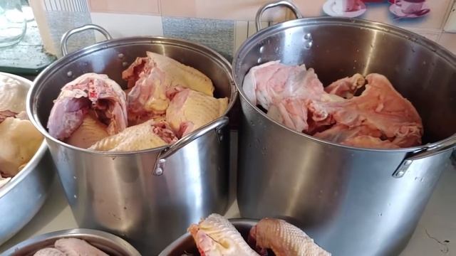 Як  я розприділяю  м'ясо індиків // ЩО ГОТУЄМО З ІНДИЧАТИНИ ... смотреть онлайн
