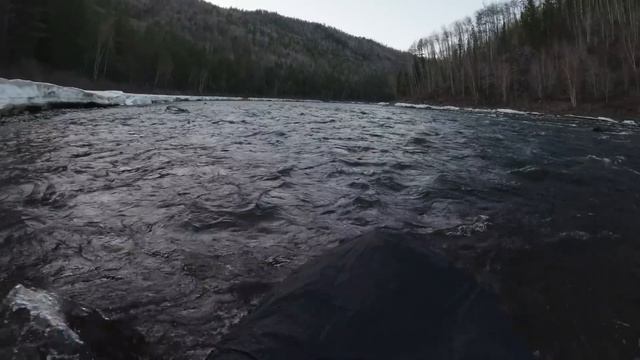 СПЛАВ по ИРКУТУ на ПАКРАФТЕ между ЛЬДОВ от Большой ЗАЗАРЫ до Выгузова в МАЕ. Серия 2 смотреть онлайн