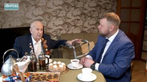 Участника ВОВ И.Ясиновского поздравил глава Канавинского района Артём Иванов