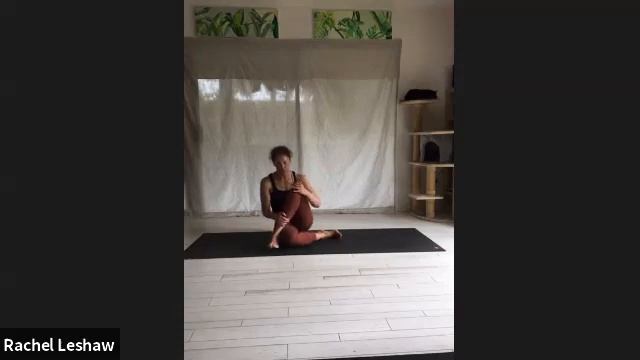 Mixed Level Yoga ~ Hips/Getting into Arm Balances from Headstands смотреть онлайн