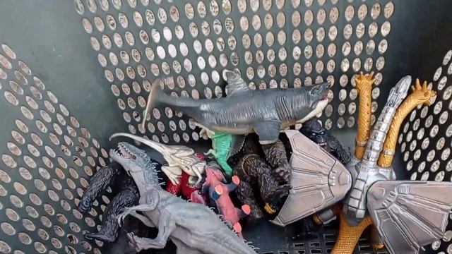 Dinosaurs T Rex,indominus Rex,mosasaurus, spinosaurus,kingkong,Godzilla,kong x Godzilla, megalodon,