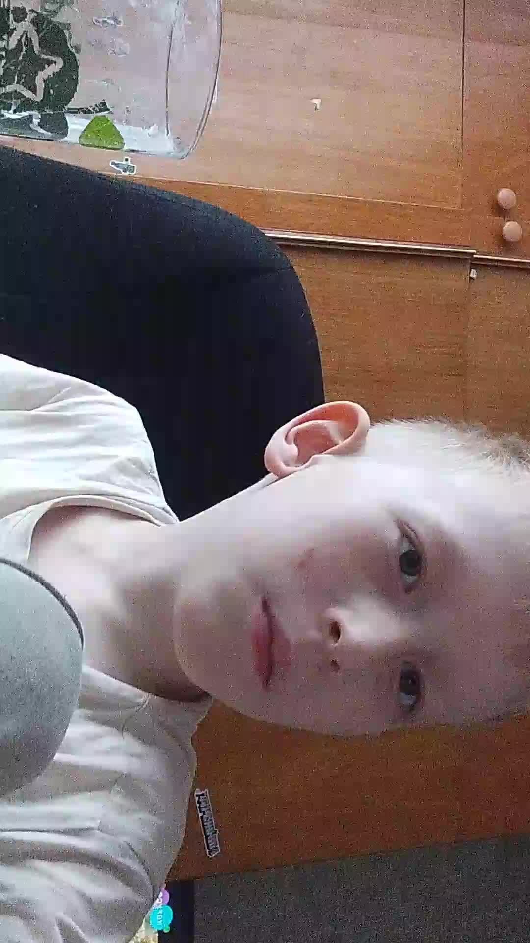 у