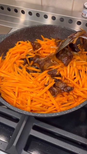 Плов в сковородке простой рецепт #сергопудра #пловузбекский #плов #рецепты смотреть онлайн