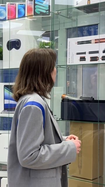 Когда думаешь о своём, но всё равно помогаешь выбрать лучшую электронику из @ichehol63 смотреть онлайн