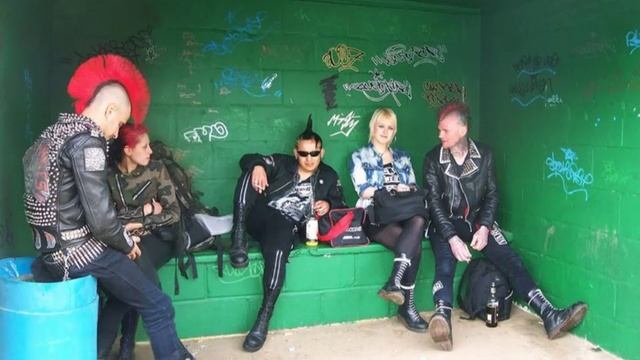 Панк-рок с мертвецами#панк-рок #панк-рокмузыка#хоррор