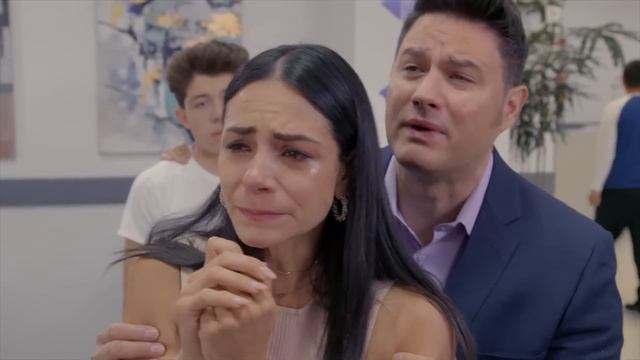 Jade se aprende a querer y tiene a su primer novio | La rosa de Guadalupe 4/4 | Palabras de amor смотреть онлайн