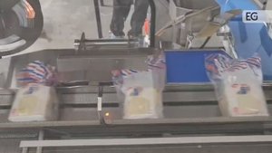 Упаковочная машина для хлеба с клипсатором YZBB200