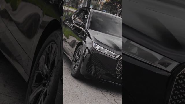 DESCUBRIENDO EL NUEVO BMW IX 100% ELÉCTRICO CON LA MUJER W! смотреть онлайн