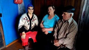 Деревенские посиделки.