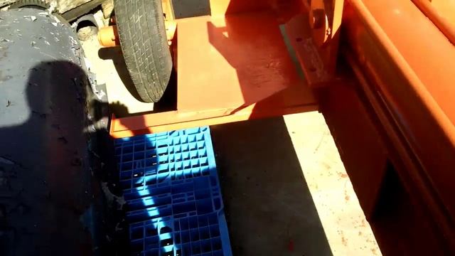 Log splitter Homemade 45 Ton - Step 6 - Tanks and New Paint смотреть онлайн