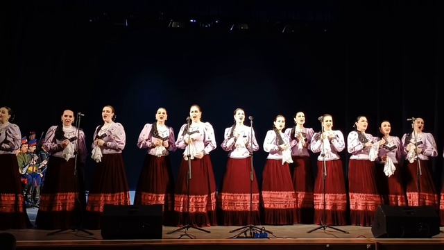 Концерт Государственного ансамбля песни и пляски донских казаков им. А. Квасова смотреть онлайн