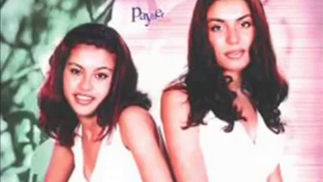 Reyhan & Sevcan - Bana Bana Söyle 2001 Official Audio смотреть онлайн